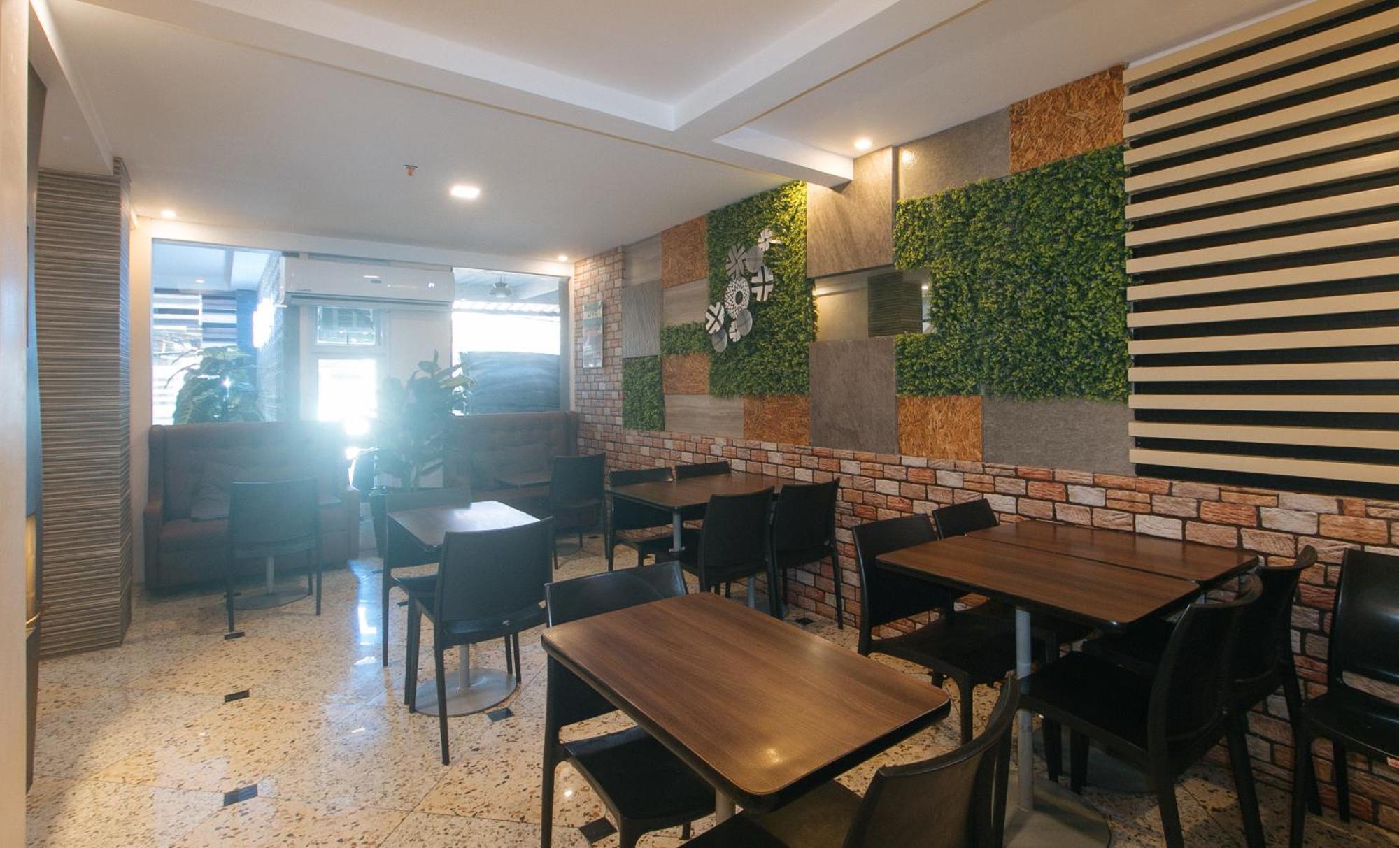 Reddoorz Plus At Seventy Five Inn Near Manila Airport Paranaque City Dış mekan fotoğraf