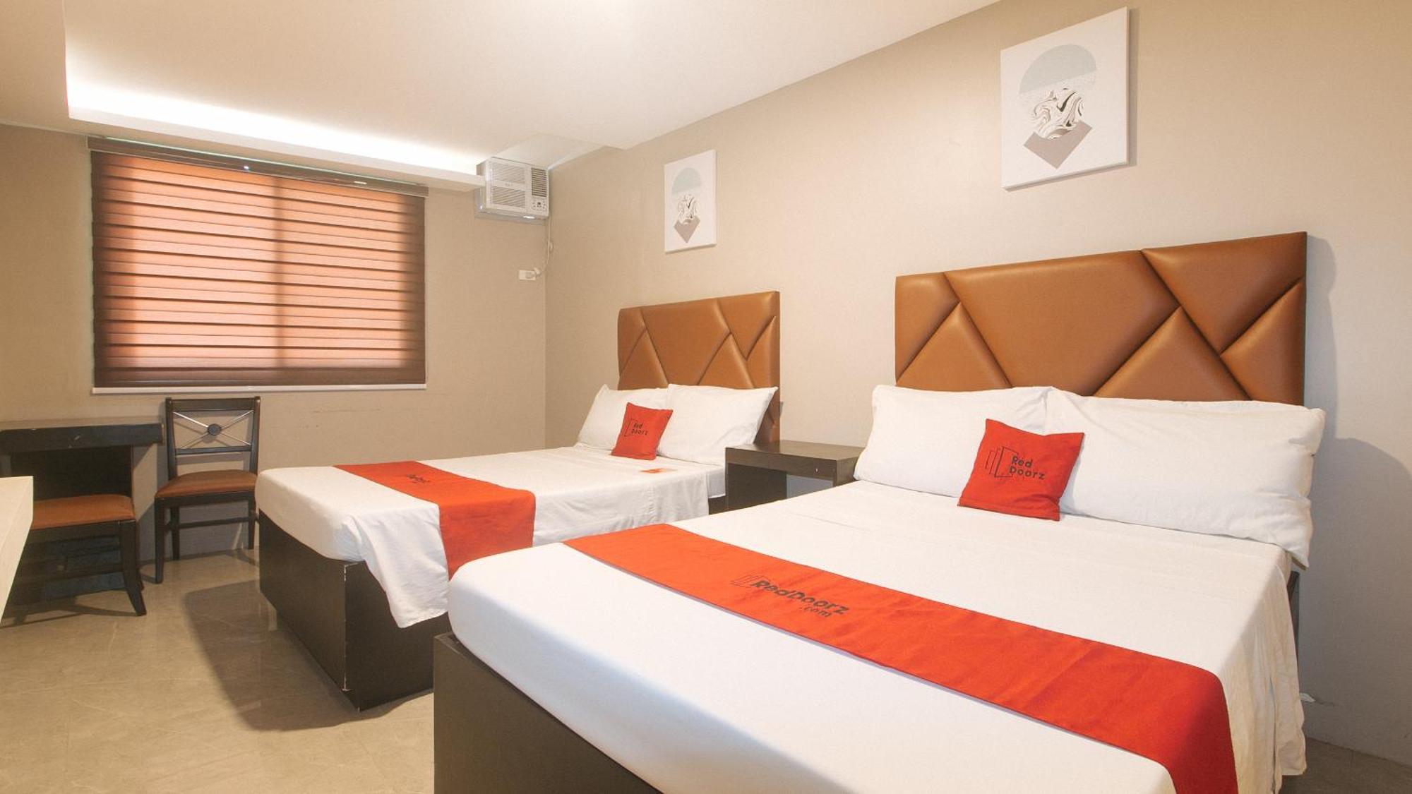 Reddoorz Plus At Seventy Five Inn Near Manila Airport Paranaque City Dış mekan fotoğraf